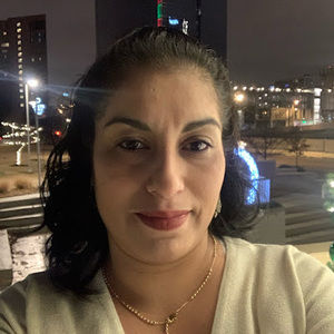 Meet your Posher, Deysi